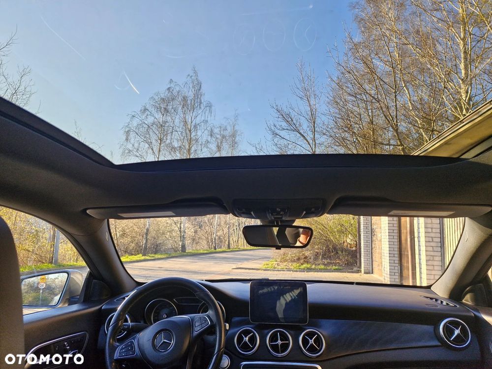 Mercedes-Benz CLA 250 4Matic 7G-DCT UrbanStyle Edition - 17