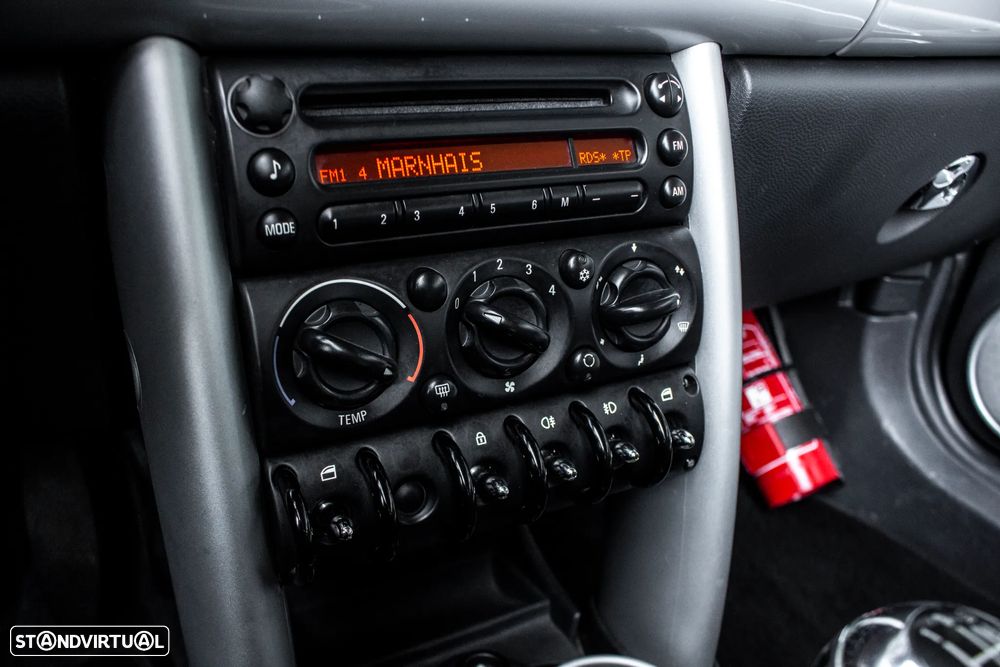 MINI Cabrio Cooper - 22