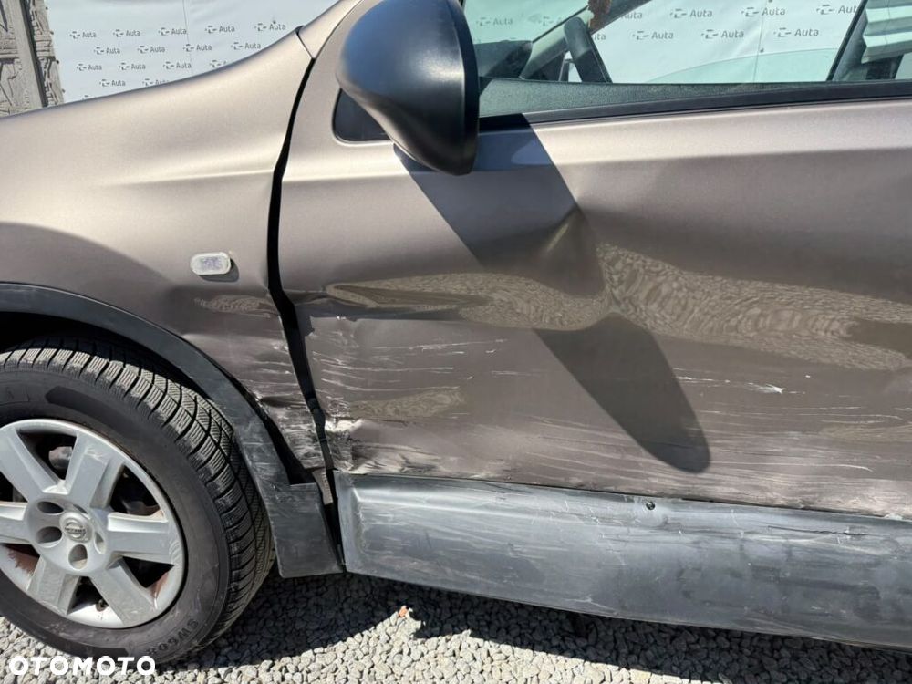 Nissan Qashqai+2 2.0 Visia - 15