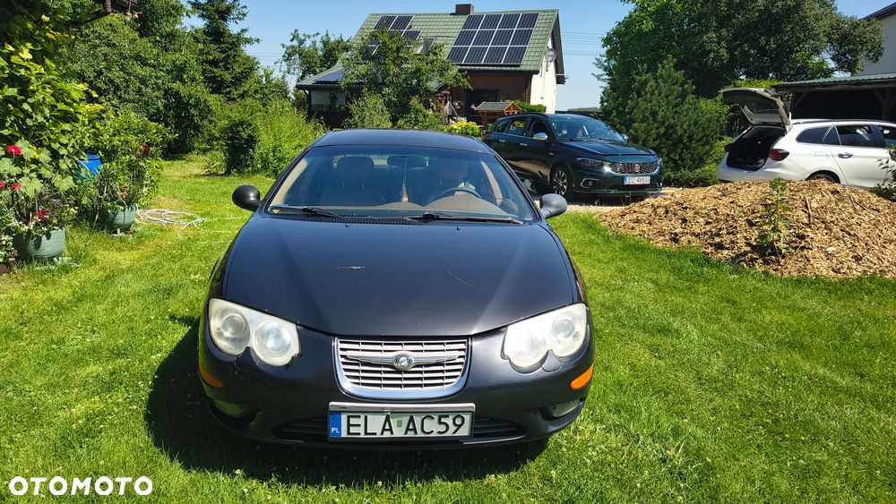 Chrysler 300M - 10