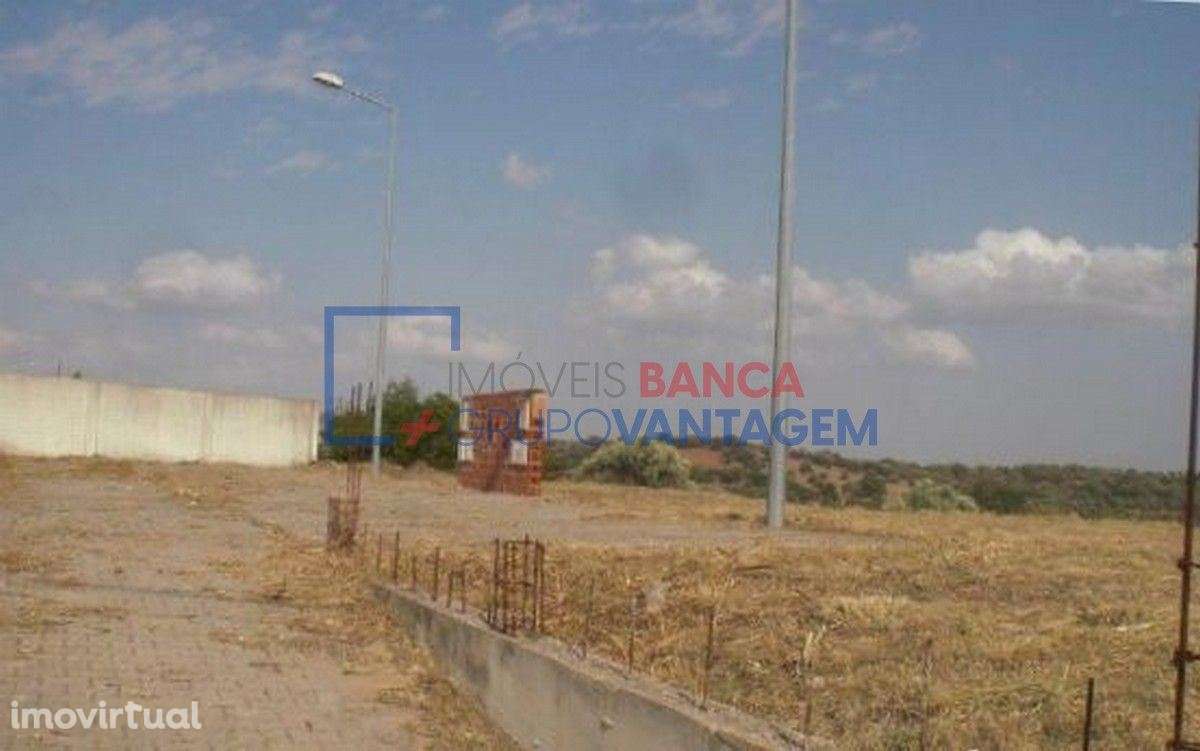 Terreno no Sítio do Curral (Alvito), 439m2, para construção de edif... - Grande imagem: 3/7