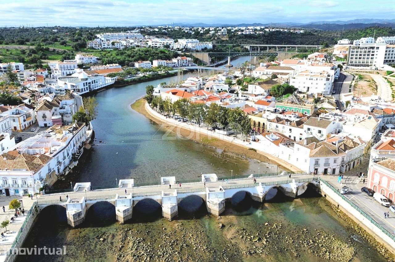 Apartamento T2 em Tavira com piscina e estacionamento privativo - Grande imagem: 2/25