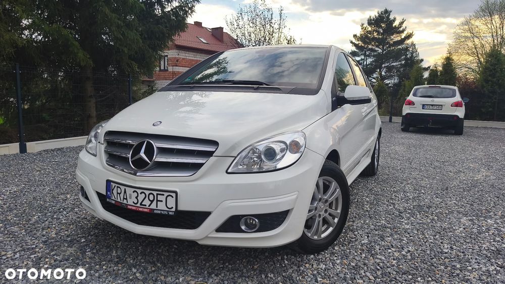 Mercedes-Benz Klasa B 180 BlueEFFICIENCY - 1