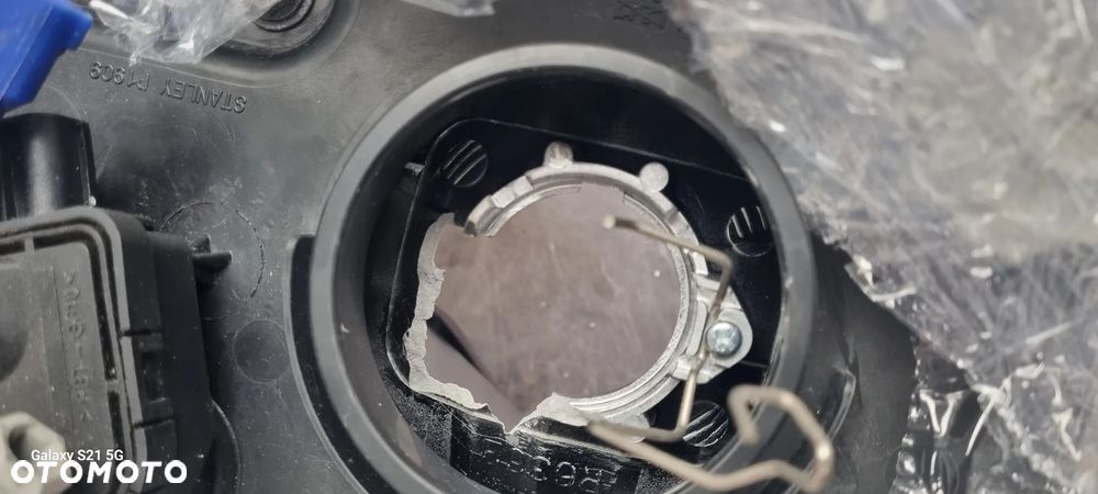 Reflektor lampa Honda ST1300 Pan European - 18