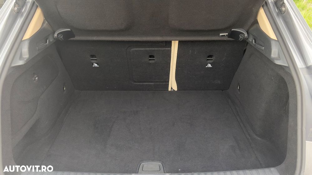 Mercedes-Benz GLA - 18