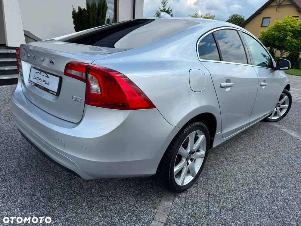 Volvo S60 D2 Momentum - 3