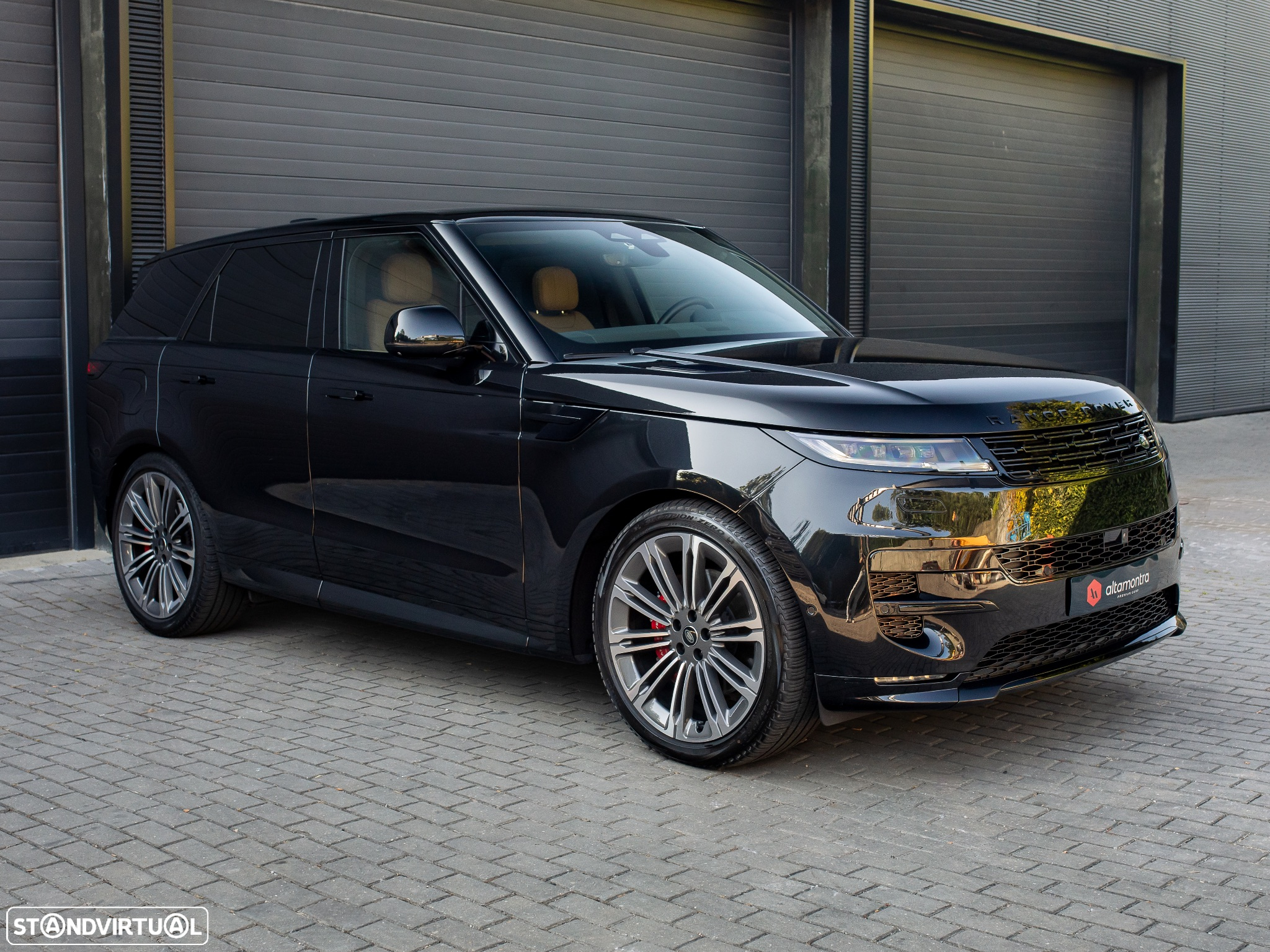 Land Rover Range Rover Sport D300 Dynamic SE - 2