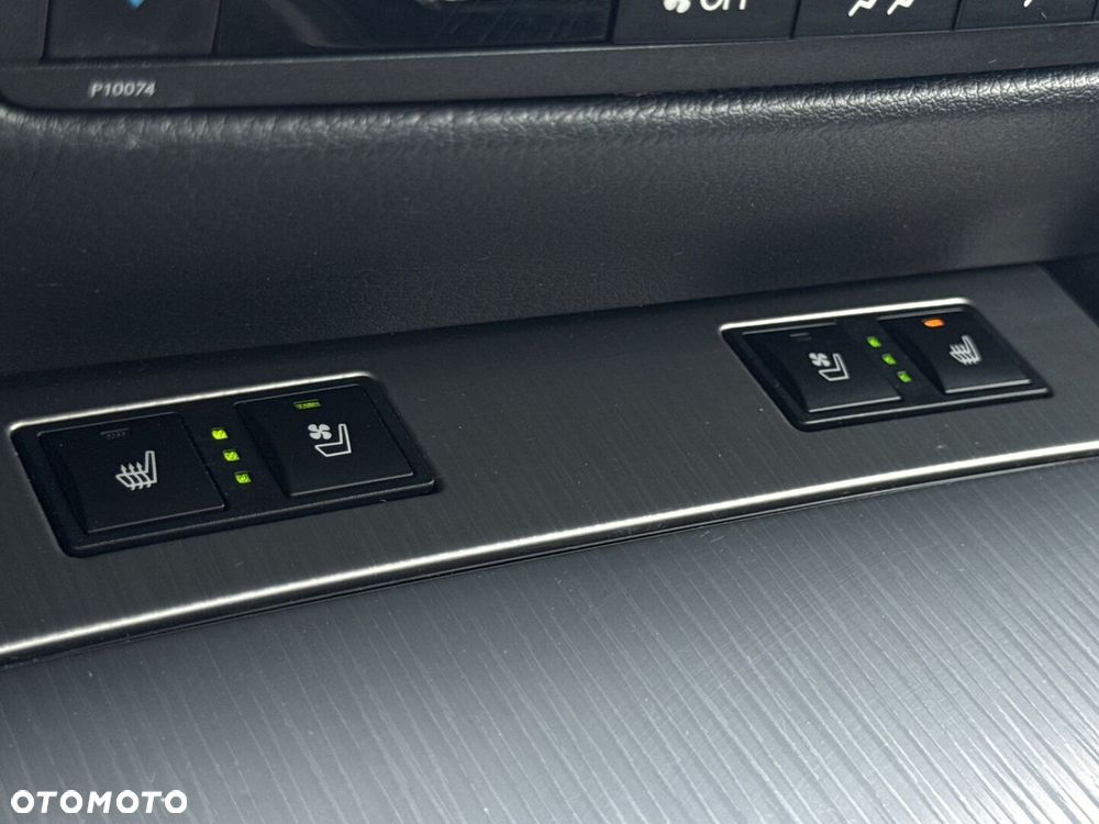 Lexus GS - 16