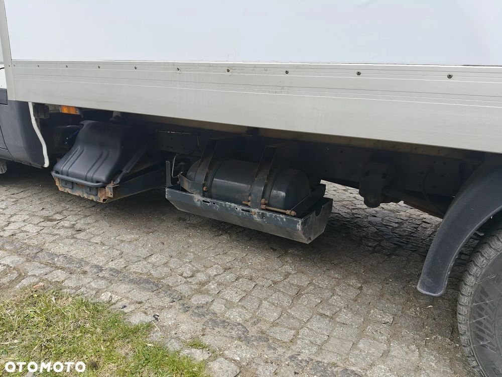 Iveco DAILY 35 3,0 CNG - 21