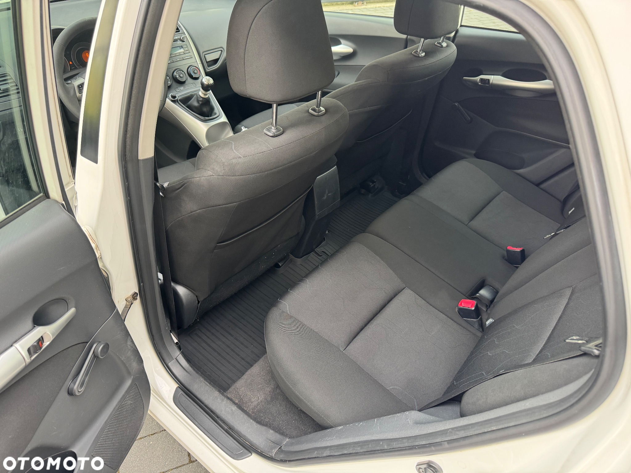 Toyota Auris 1.4 D-4D Luna - 15