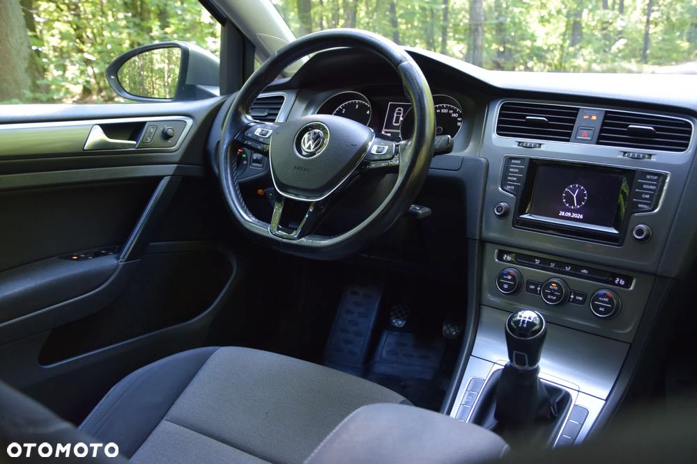 Volkswagen Golf 1.6 TDI BMT Comfortline - 37