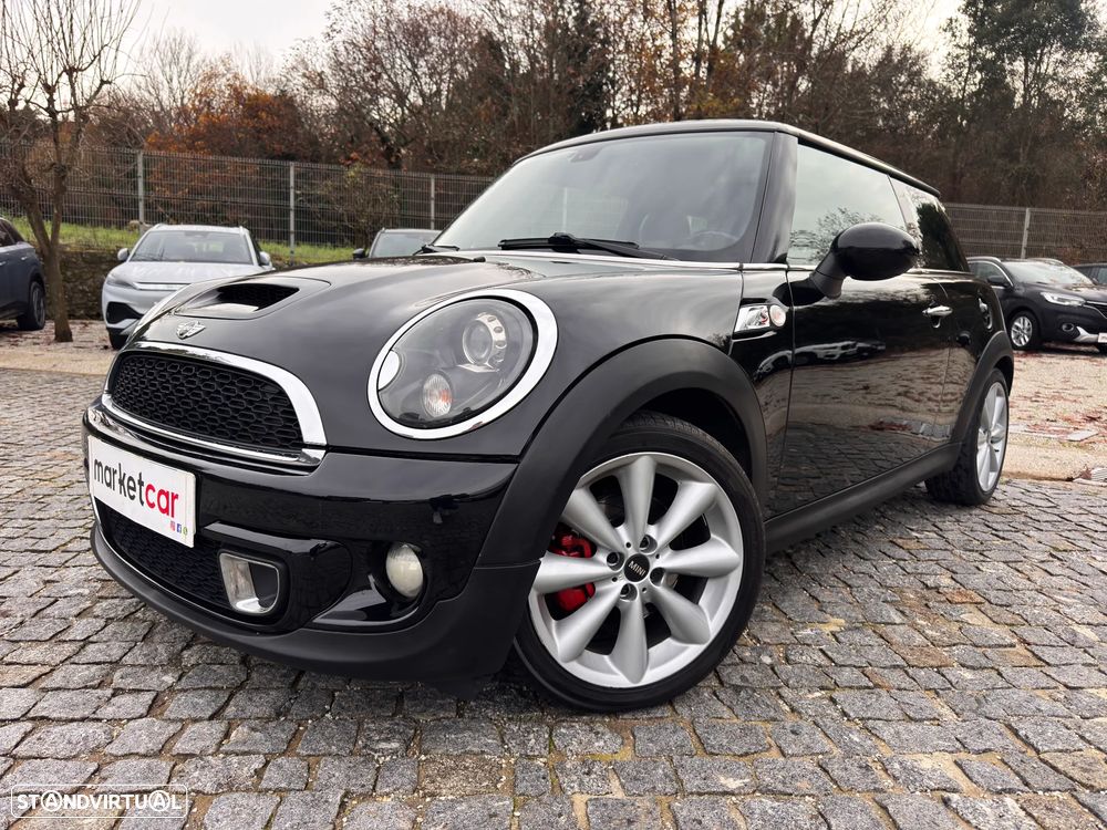 MINI 3 Portas Cooper SD - 1