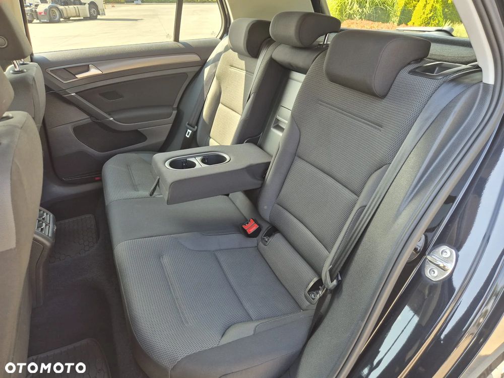 Volkswagen Golf 1.6 TDI BMT Comfortline - 15