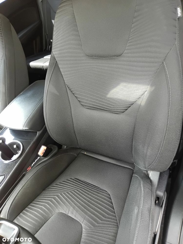 Ford S-Max - 18