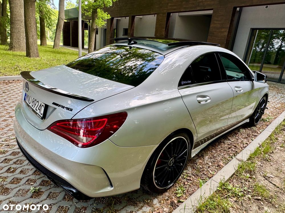 Mercedes-Benz CLA 45 AMG 4Matic 7G-DCT - 38