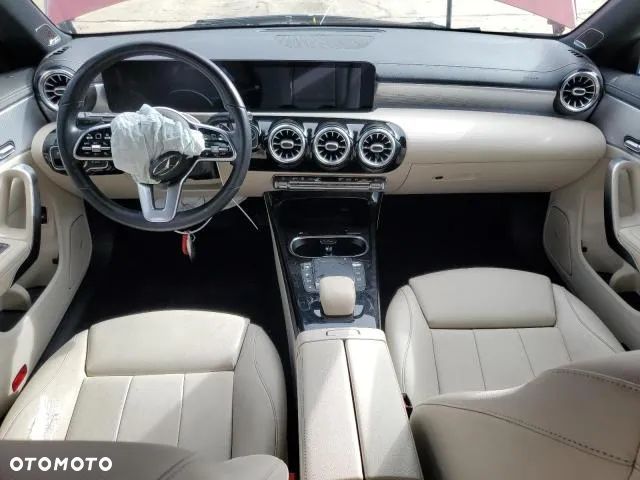 Mercedes-Benz CLA 250 Progressive 7G-DCT - 5