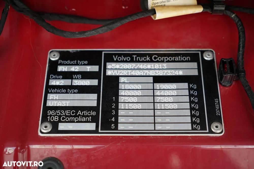 Volvo FH 500 / XXL / I-SAVE / LOWDECK / MEGA / I-PARK COOL / TV / JANTE DIN ALIAJ / CONTRACT DE REPARAȚIE POST-SERVICE - 39