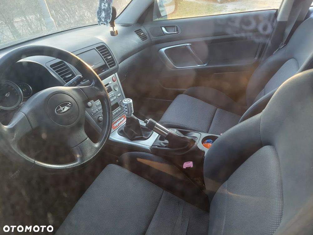 Subaru Legacy - 6