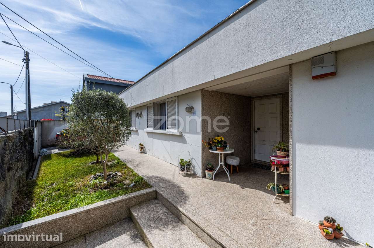 Moradia T4 térrea com jardim e piscina - Águas Santas, Maia - Grande imagem: 5/43