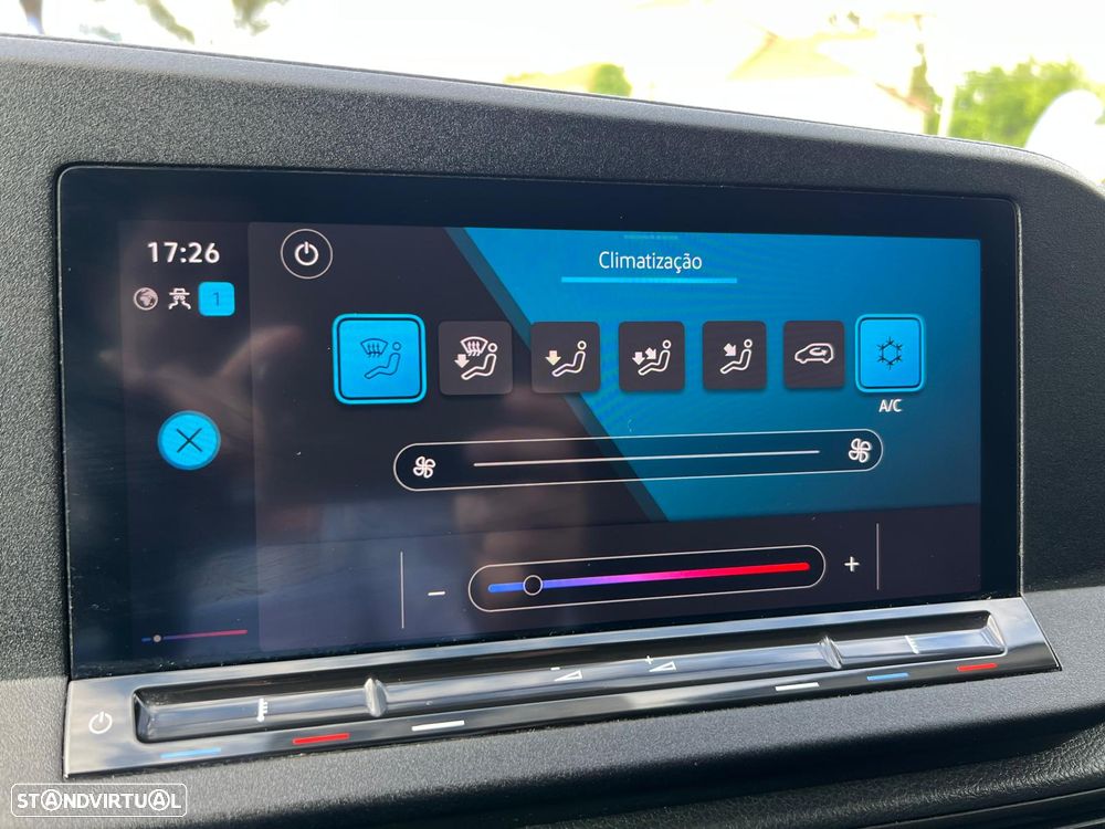 VW CADDY MAXI 2.0 TDI - 17