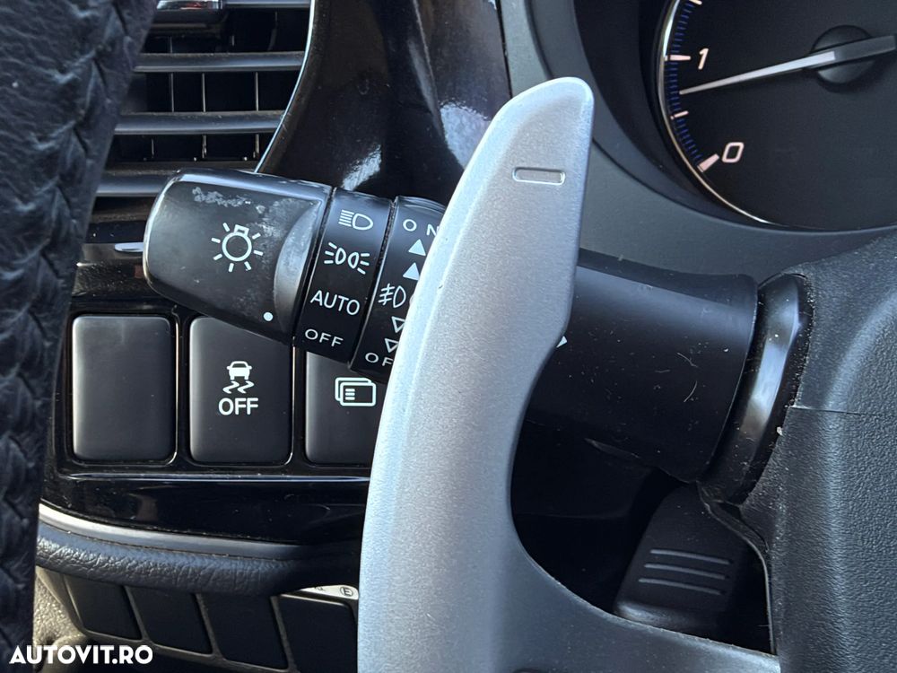 Mitsubishi Outlander - 18