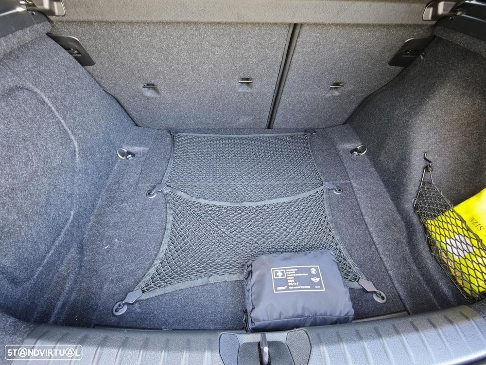 BMW 116 d Pack Desportivo M Auto - 40