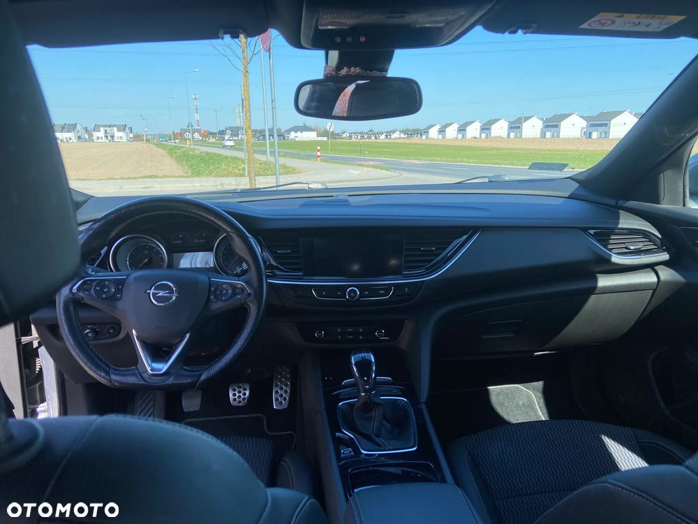 Opel Insignia - 13