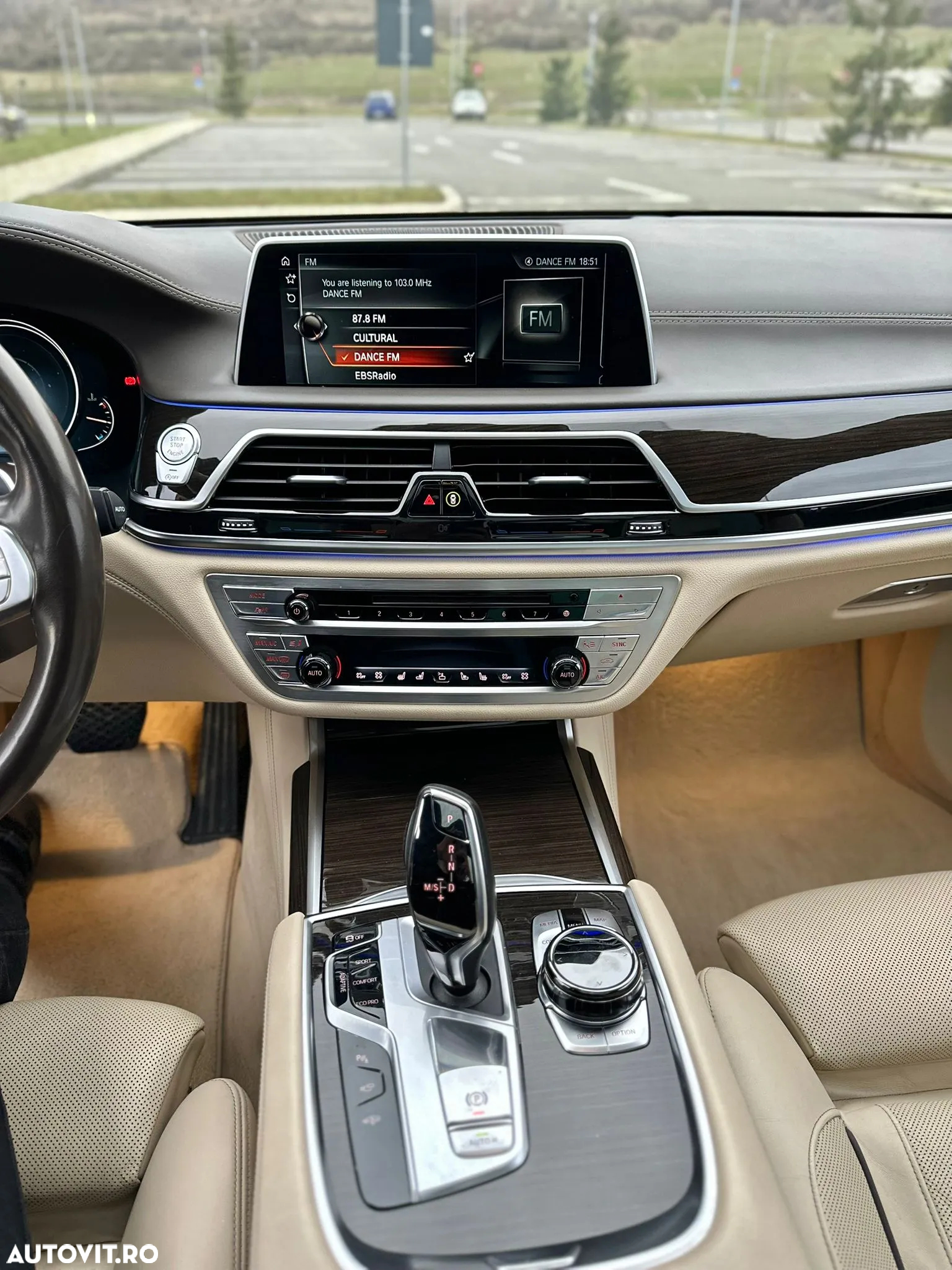 BMW Seria 7 750Li xDrive - 3