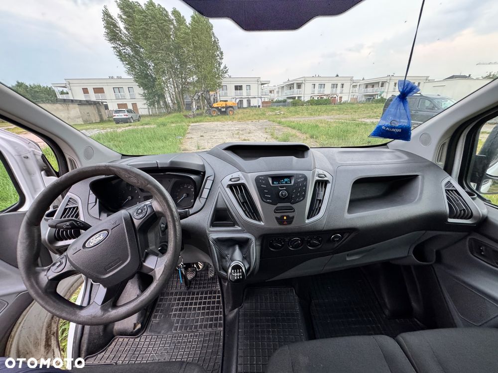 Ford Transit Custom - 11