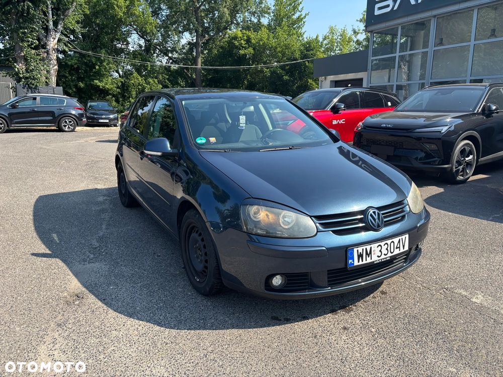 Volkswagen Golf - 6