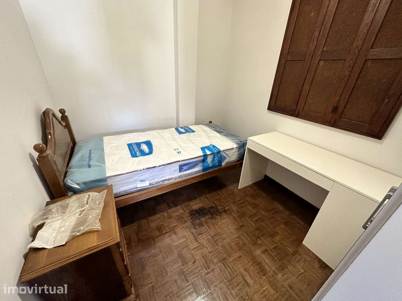 Dois quartos p/ rapazes estudantes, em moradia T3 - prox. Glicínias - Grande imagem: 2/7