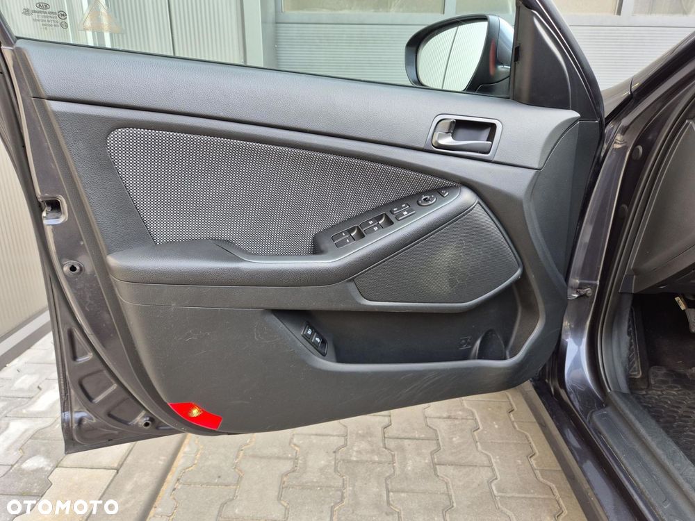 Kia Optima 1.7 CRDi M - 11