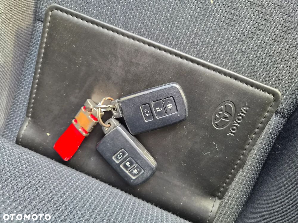 Toyota RAV4 2.0 Premium 4x4 - 23