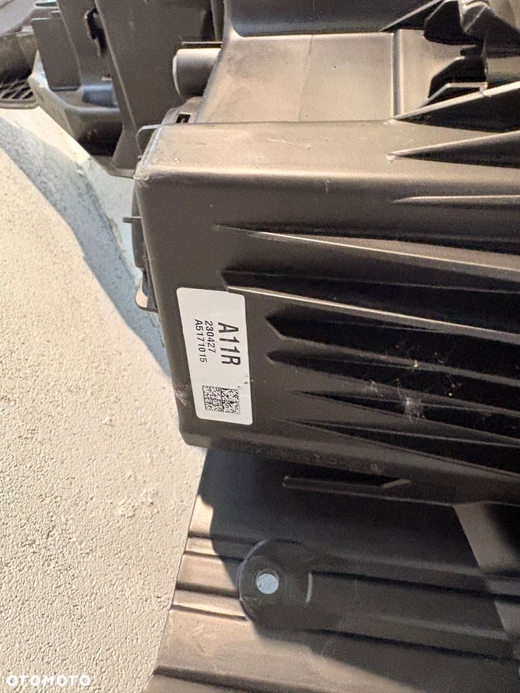 Lampa Reflektor Prawe KIA EV6 idealna - 4