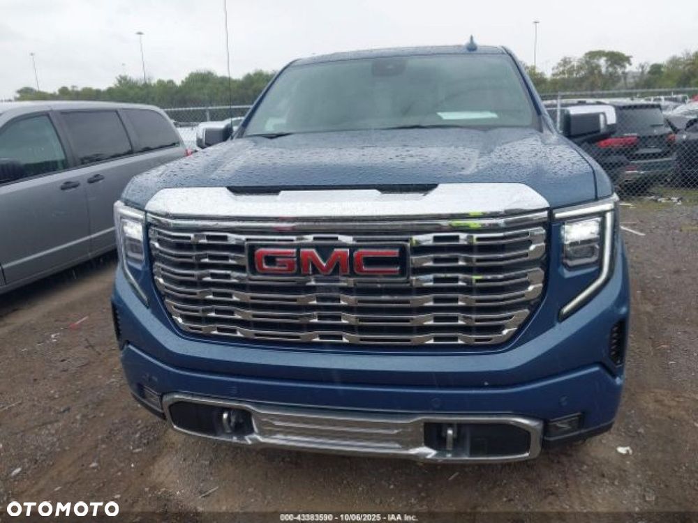 GMC Sierra - 7