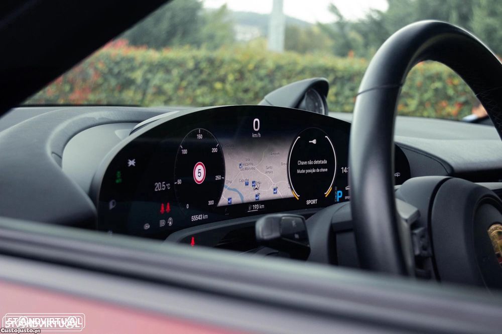 Porsche Taycan Cross Turismo 4 - 12