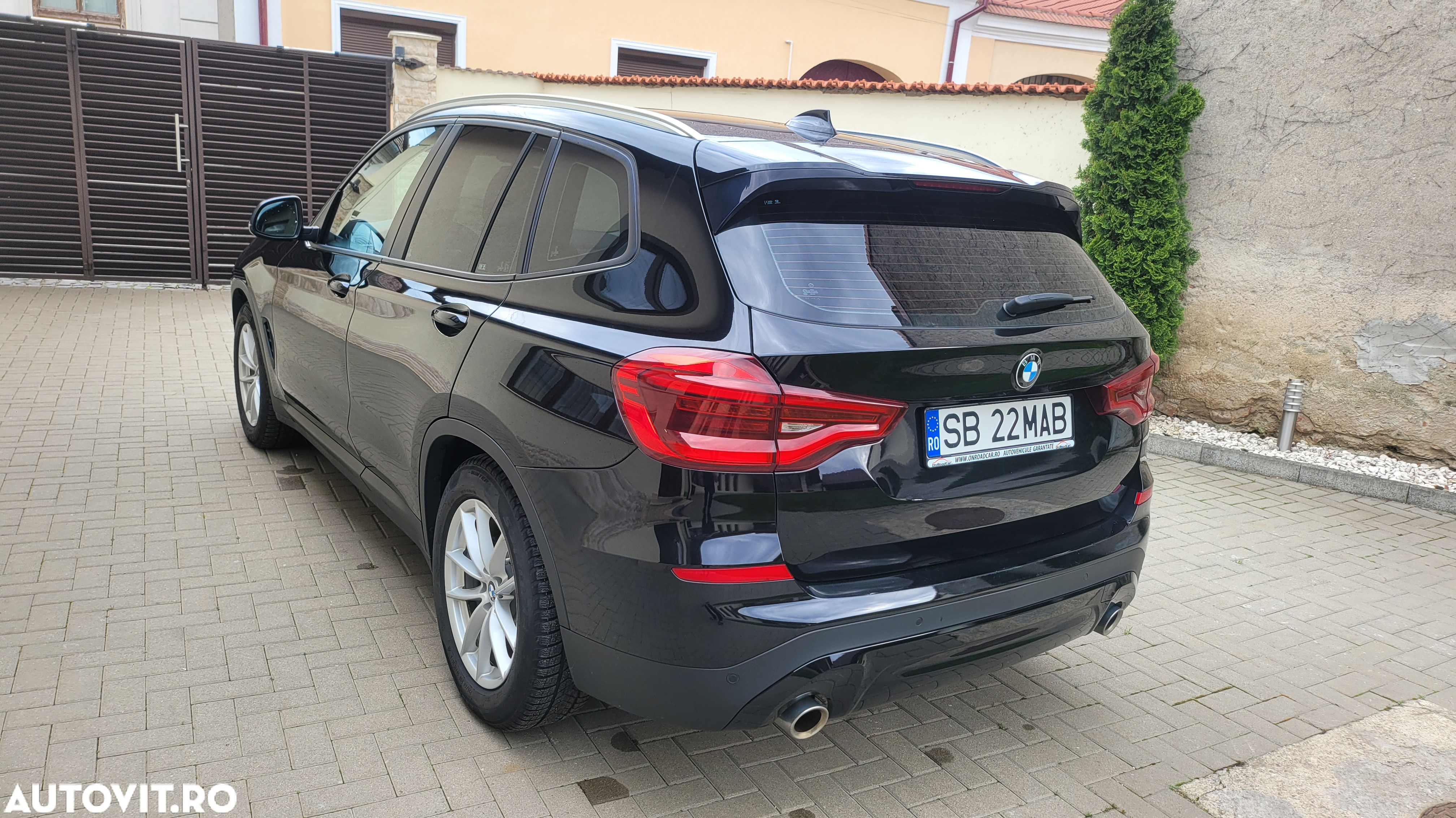 BMW X3 xDrive20i AT - 5