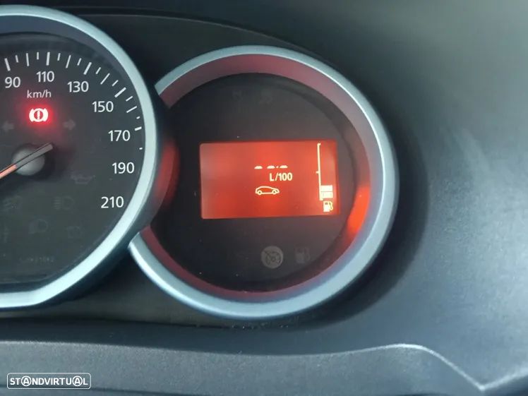 Dacia Lodgy TCe 115 Stepway - 23