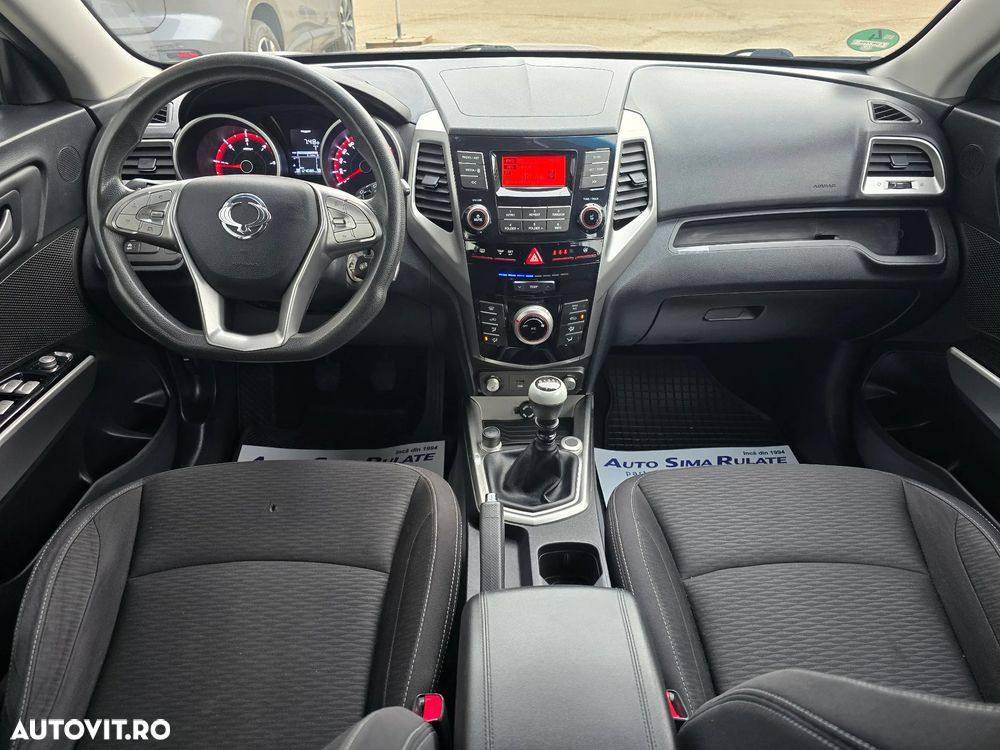 SsangYong Tivoli - 8