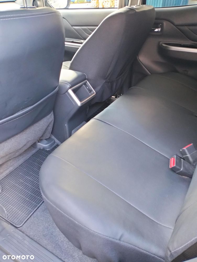Mitsubishi L200 2.2 d DC Instyle Plus - 15