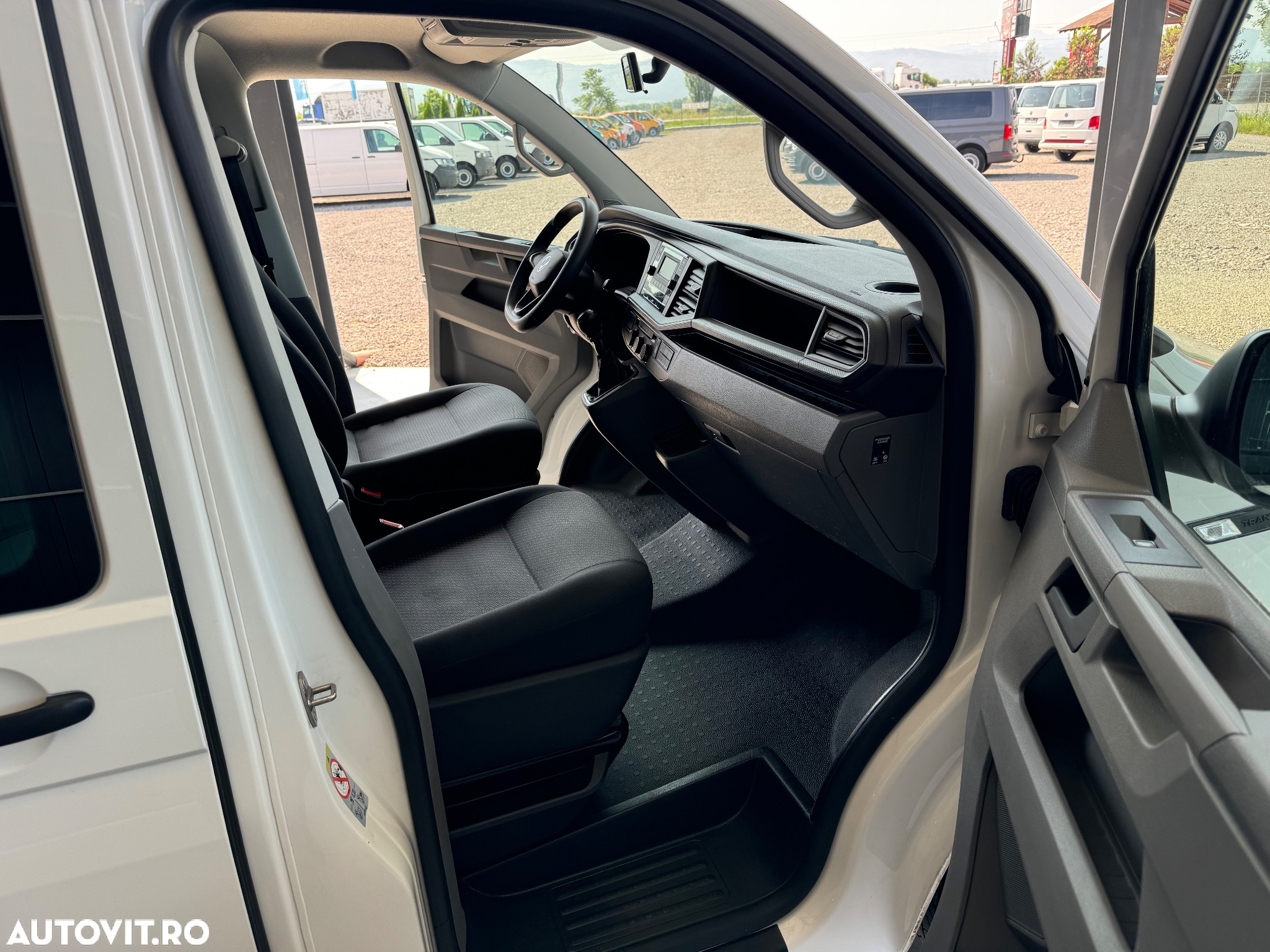 Volkswagen Transporter Kombi T6.1 2.0 TDI 81 kW LR - 14