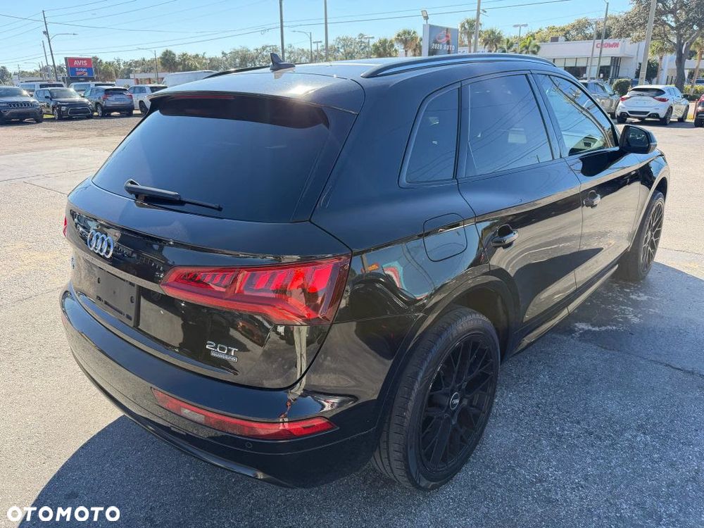 Audi Q5 2.0 TFSI Quattro S tronic design - 4