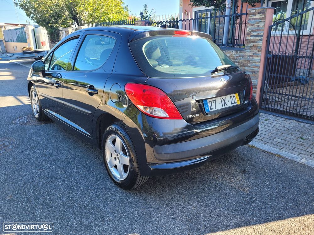 Peugeot 207 1.4 16V Trendy - 5