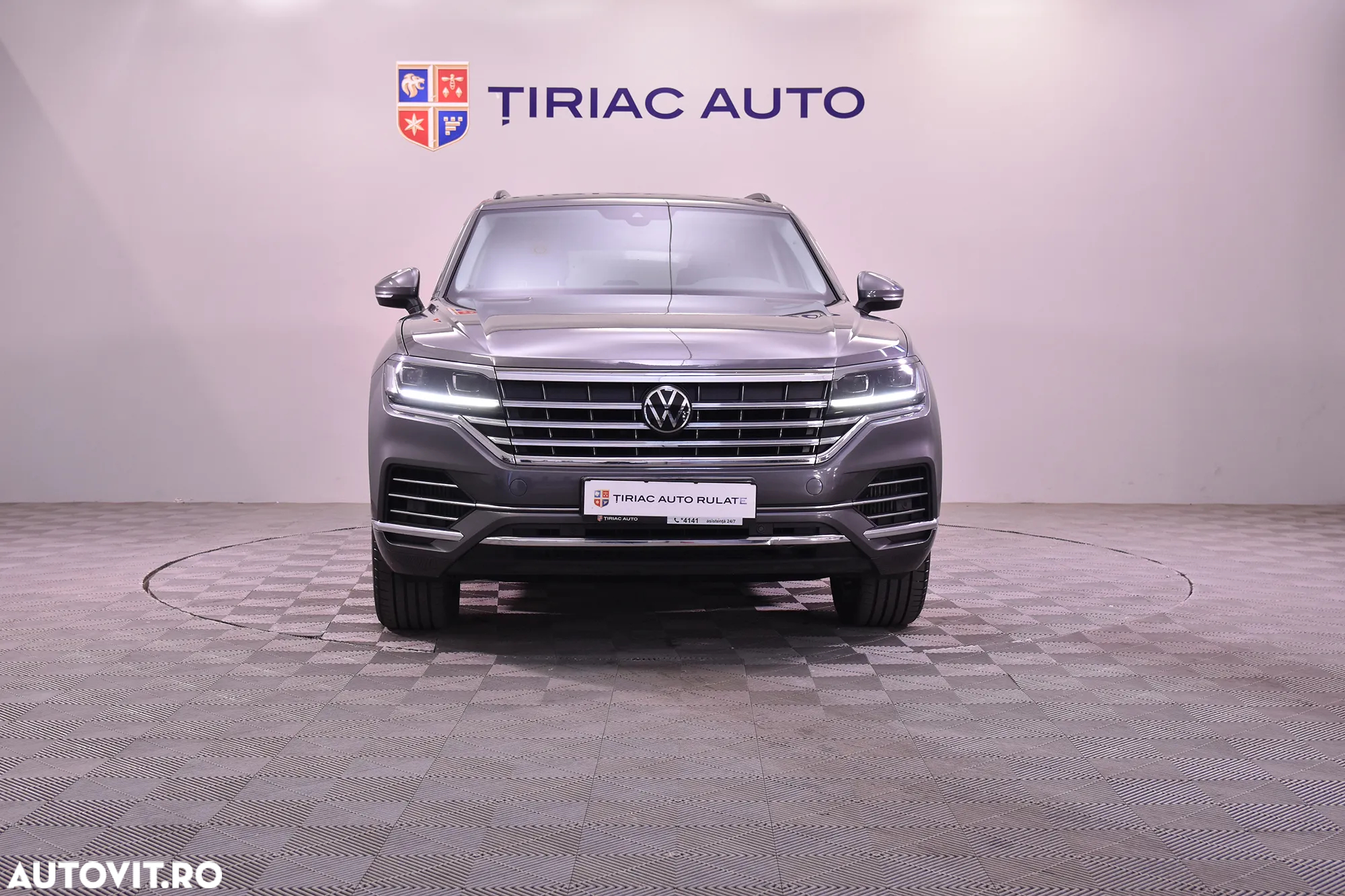 Volkswagen Touareg - 8