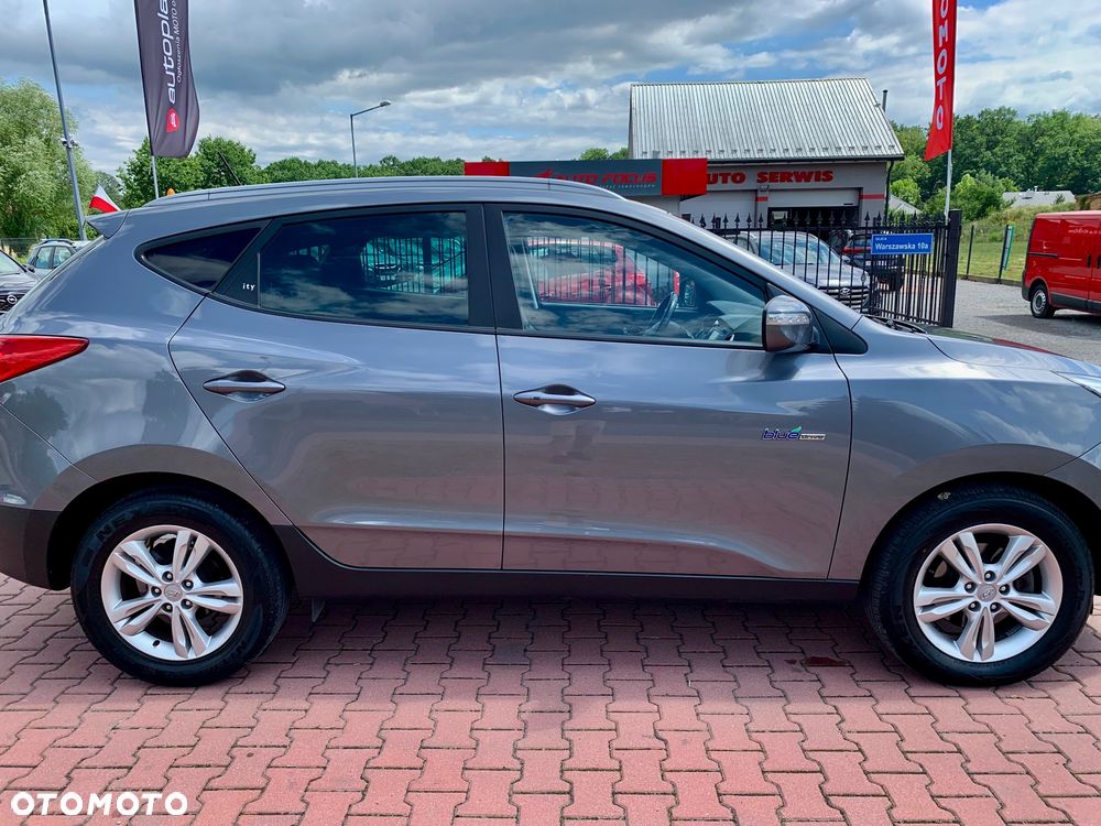 Hyundai ix35 1.7 CRDi 2WD blue Finale Gold - 10