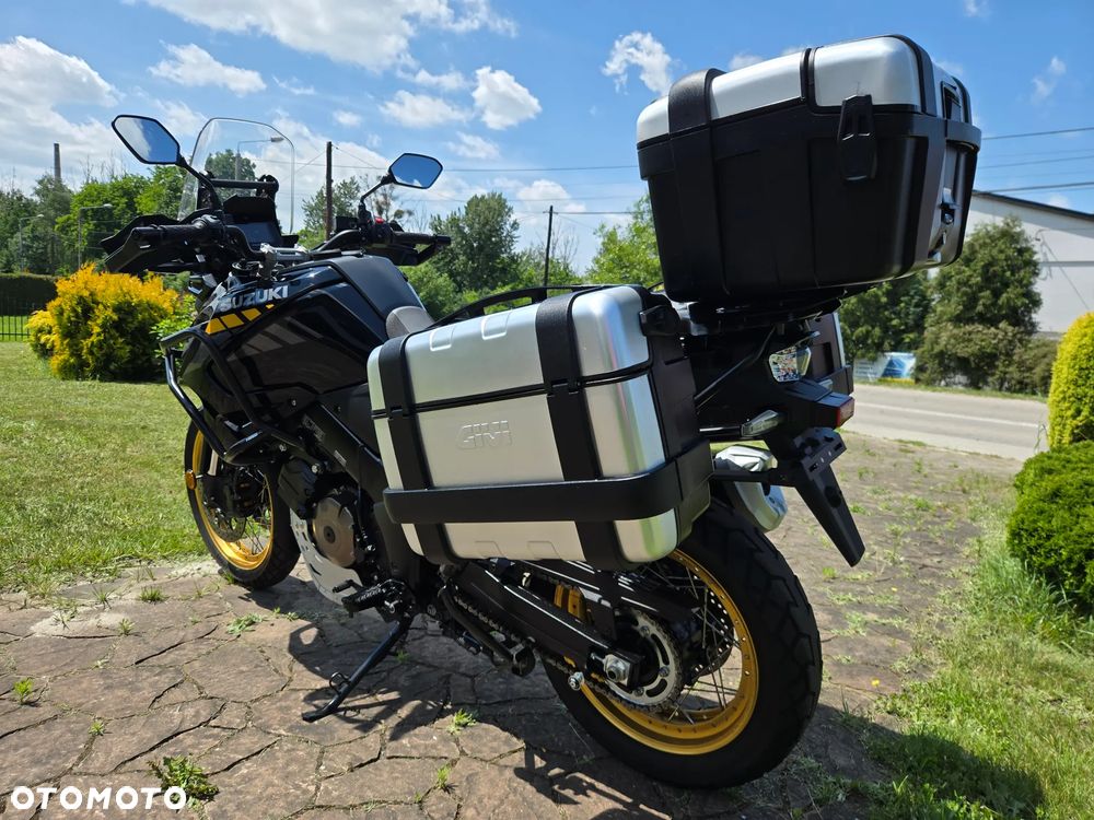 Suzuki V-STROM - 6