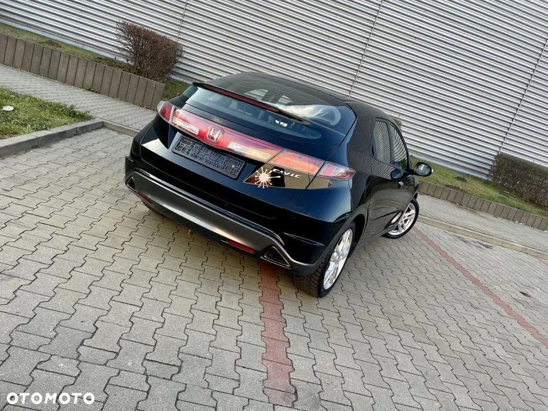 Honda Civic 1.8i-VTEC Sport - 23