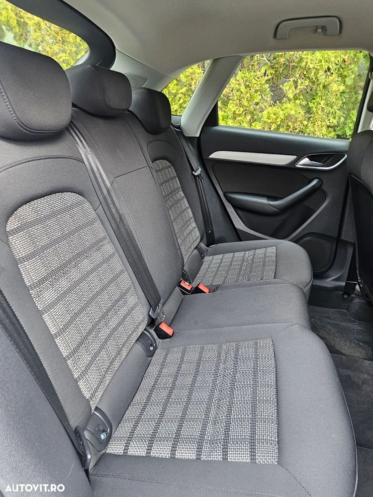 Audi Q3 2.0 TDI Quattro Stronic Design - 6