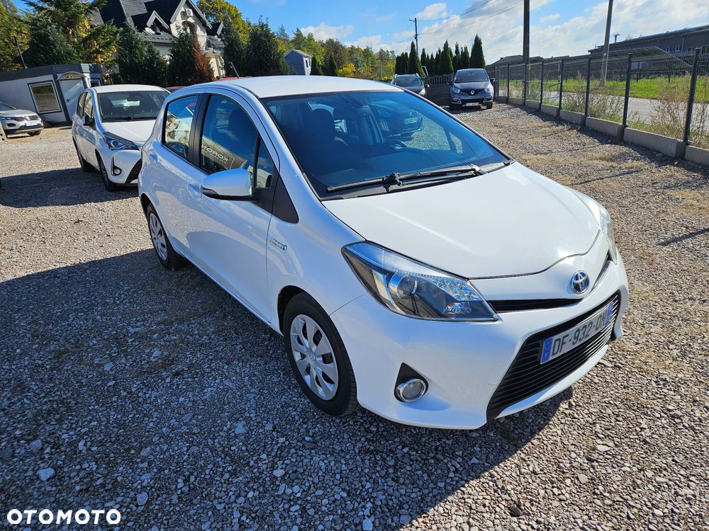 Toyota Yaris 2014 photo 2