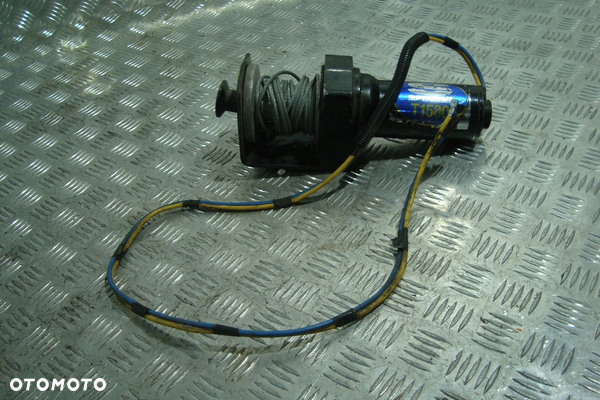 WCIAGARKA SUPERWINCH T1500 12V 680 KG